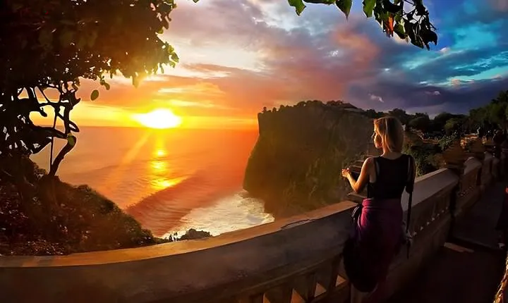 Private Full-Day Tour: Denpasar City and Uluwatu Temple Tour