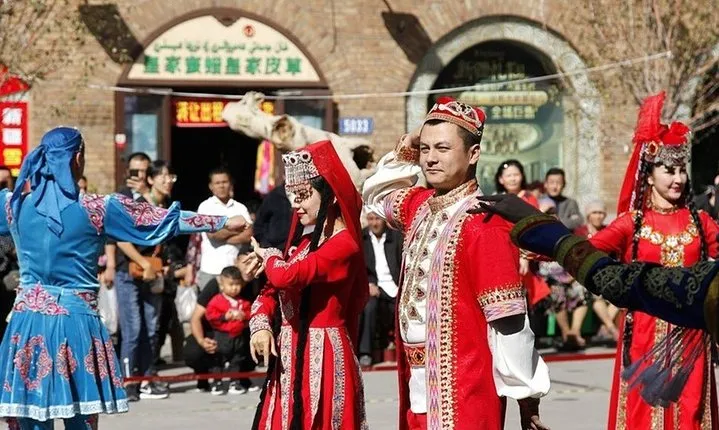 Urumqi Private City Tour with English Speaking Driver Service