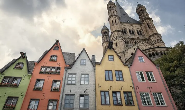 Cologne Scavenger Hunt and Highlights Self-Guided Tour