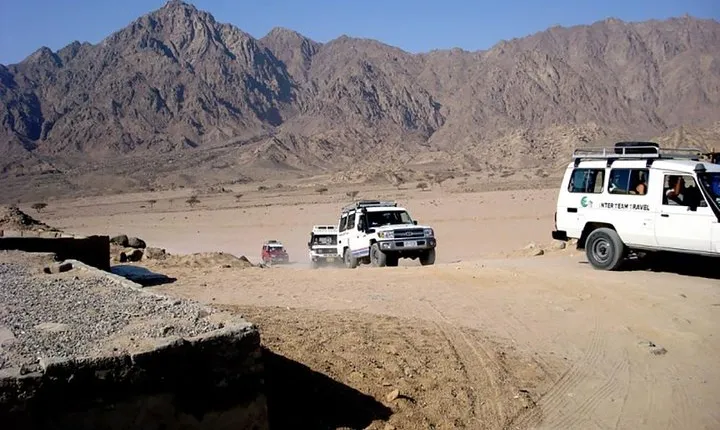 Bedouin BBQ in the Egyptian Desert by 4x4