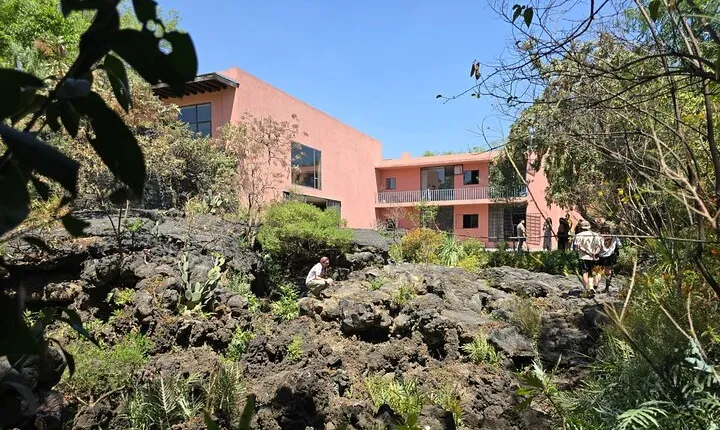 EXCLUSIVE TOUR Luis Barragán - Casa Pedregal