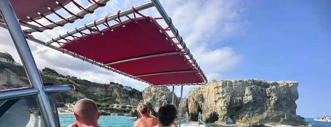 Coast of the Gods cruise from Tropea to Capo Vaticano