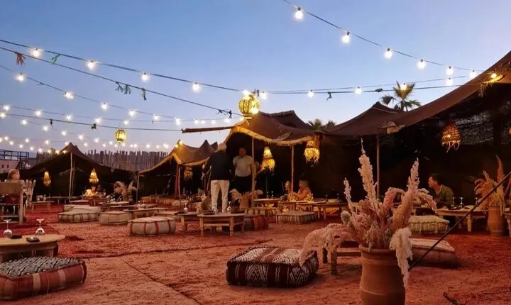 Marrakech: Magical Agafay Dinner, Music & Fire Show