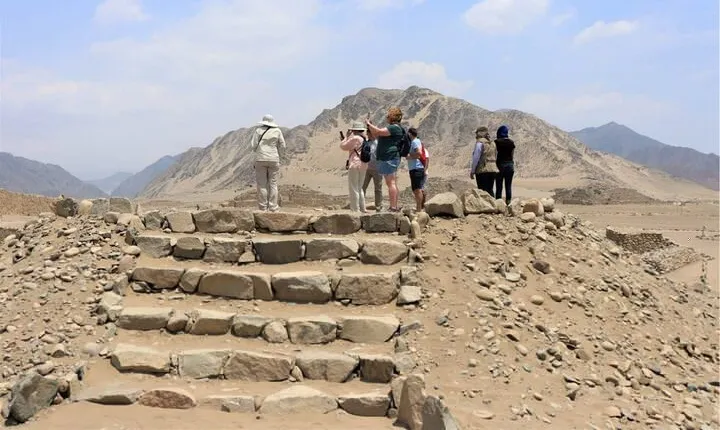 Guided Day Trip to Caral from Lima