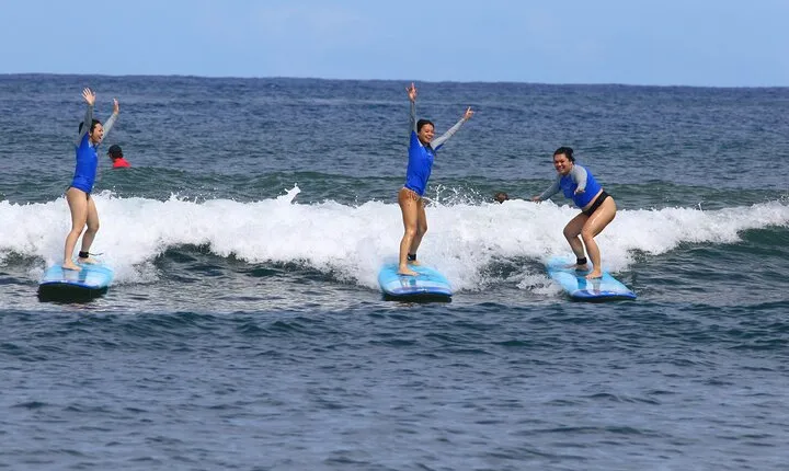 Group Surf Lessons for beginners on the North Shore of Oahu