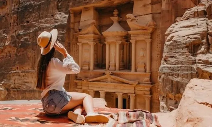 Private 5-Day Jordan Tour: Petra, Wadi Rum & Dead Sea Experience