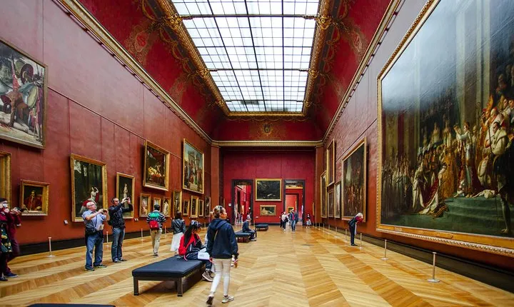 Guided Tour of the Louvre Museum with Seine River Cruise Ticket
