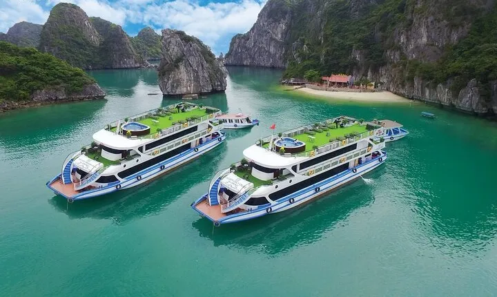 La Casta Cruise - Luxury Day Tour in Halong Bay (Expressway- Limousine)