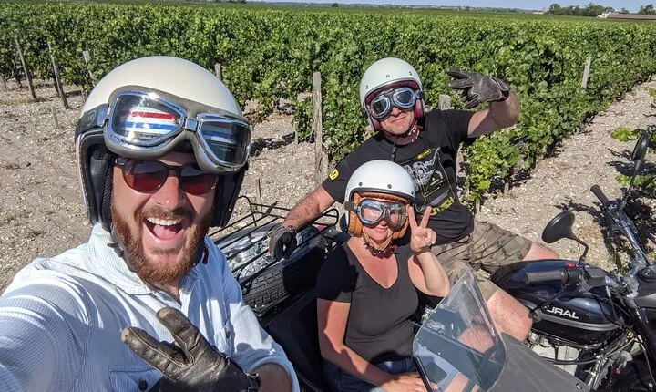 2 in 1 - Visit of Bordeaux and excursion in a vineyard