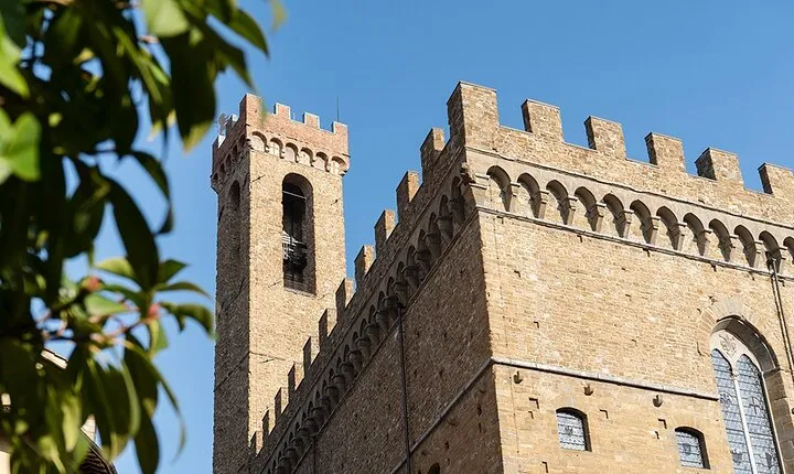 Pazzi Conspiracy Tour in Florence