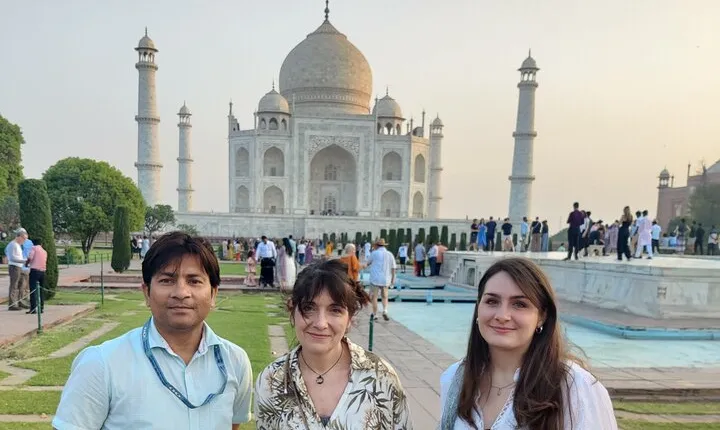 Private Tajmahal and Agra Fort Tour From Delhi By Car