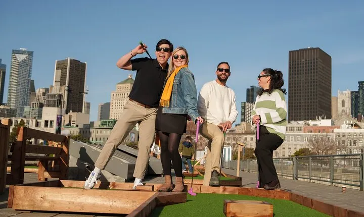 Mini Outdoor Golf in Montreal