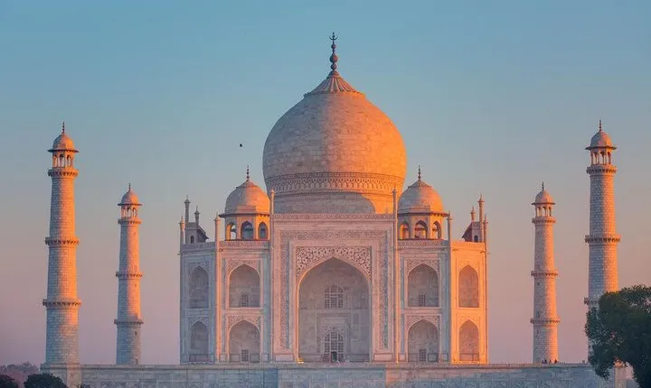 Sunrise Taj Mahal Private Day Trip from Delhi