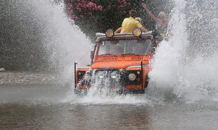 Combi Safari offroad adventure with picnic