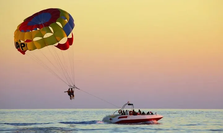 Parasailing Adventure with private Transportation - Hurghada