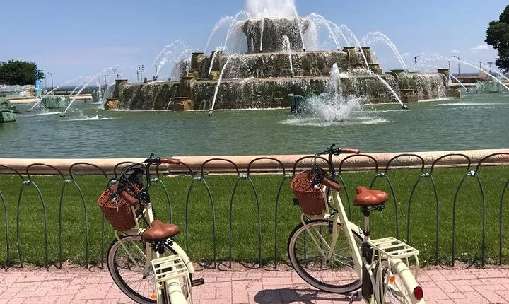 Chicago Lakefront Electric Bike Tour