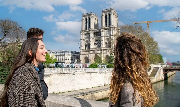 Notre-Dame Cathedral Private Morning Experience