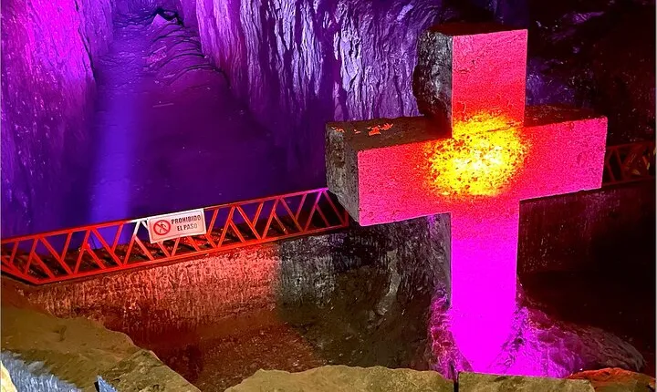 Bogota Old City Tour, Monserrate & Salt Cathedral in Zipaquira