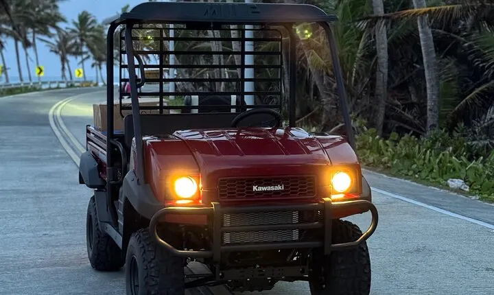 Buggy type vehicle rental for 2-3 passengers maximum