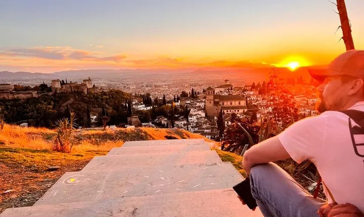 Private tour: 4 cultures, Granada in depth