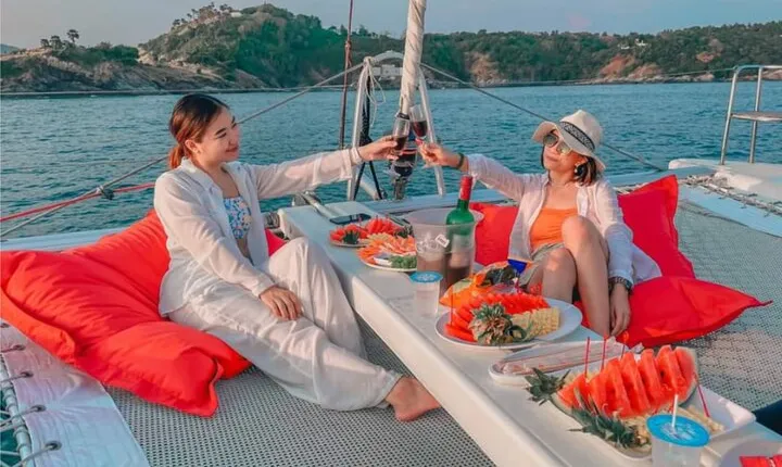 Private Catamaran to Maiton & Coral Islands