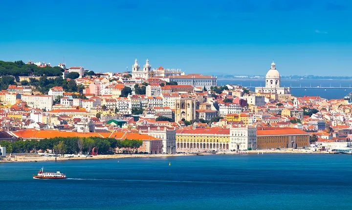 Lisbon - Small Group Walking Tour