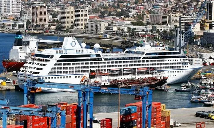 Cruise Pick up + Tour Valparaiso Viña del Mar Drop off at Hotel in Santiago