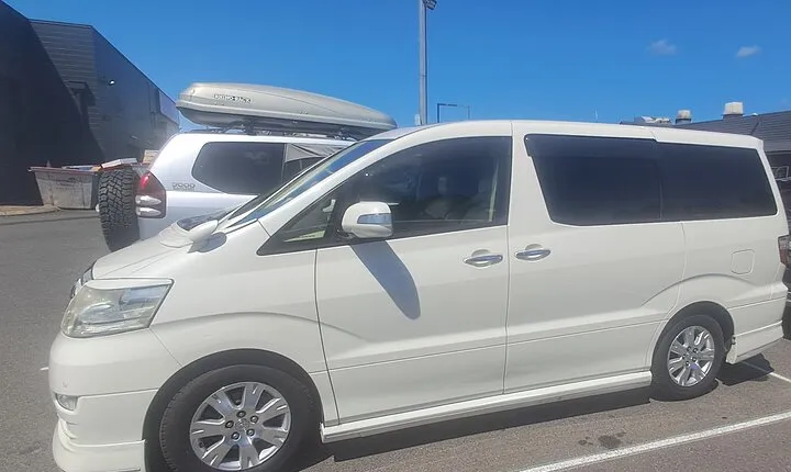 Private transfer between Cairns City Hotel and Airport