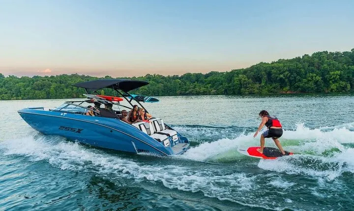 Miami Boat Rental and Wakeboard with Professional Coach