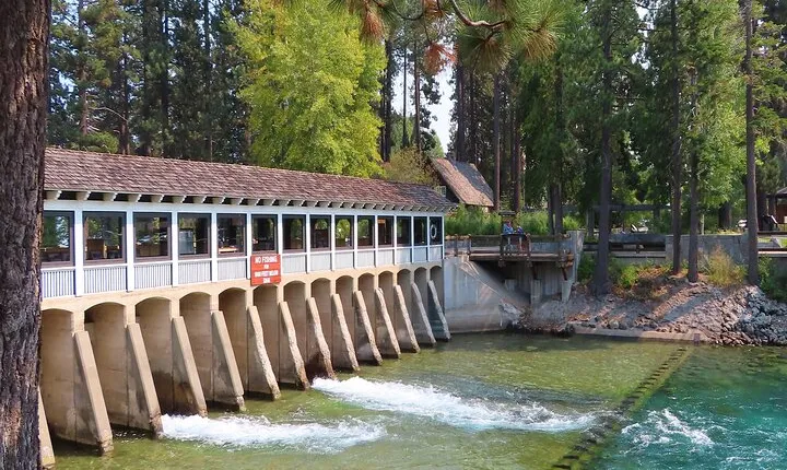 Driving Lake Tahoe: A Self-Guided Audio Tour From Tahoe City to Incline Village