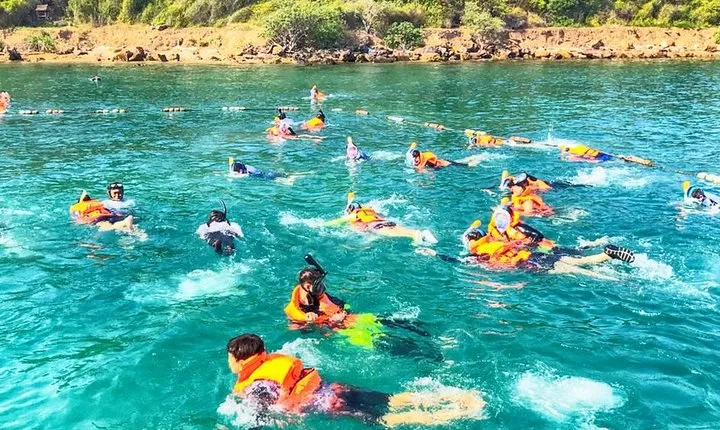 Pattaya : Coral Island Full Day Tour with Snorkeling, Jetski and Parasailing