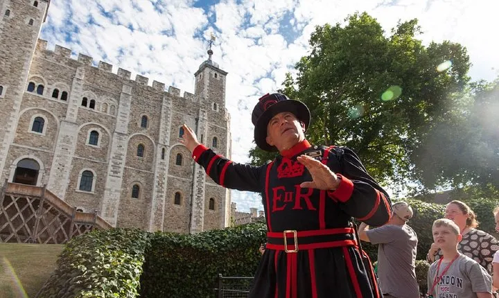 Tower of London Opening Ceremony, Boat Ride & Changing of Guard