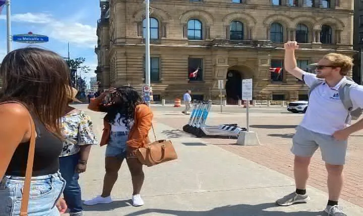 Best of Ottawa Small Group Walking Tour with Boat Cruise