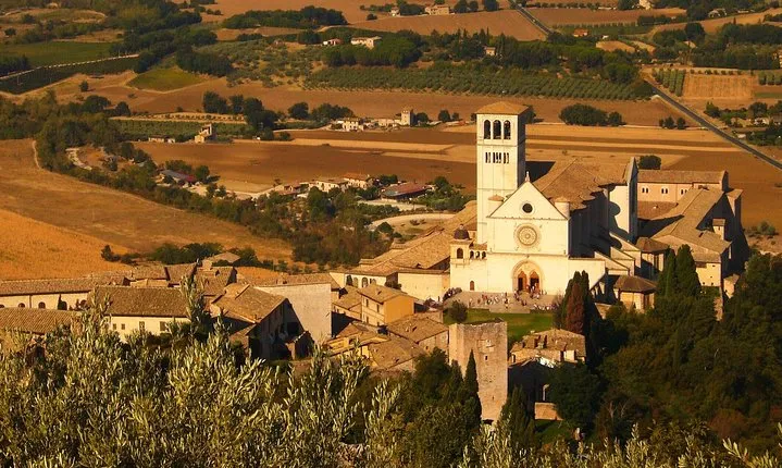 Assisi Full day tour including St Francis Basilica and Porziuncola
