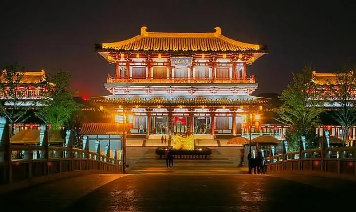 3-Hour Xi'an Evening Private Tour of Tang Paradise