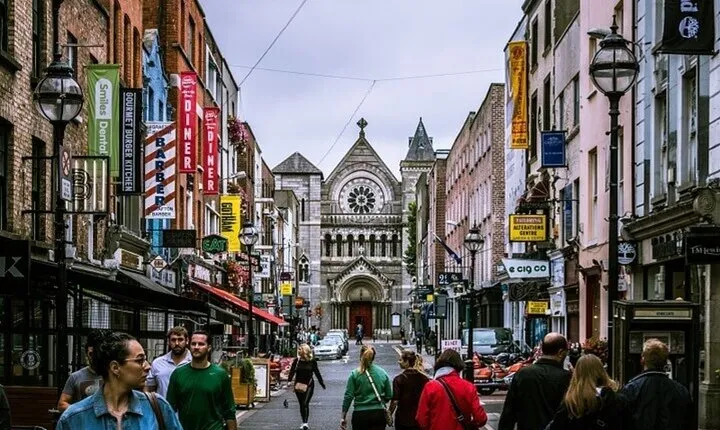 Dublin Highlights and Hidden Gems Walking Tour With A Guide