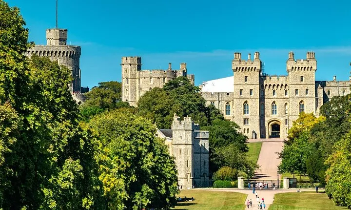 Explore Windsor in 90 minutes with a Local