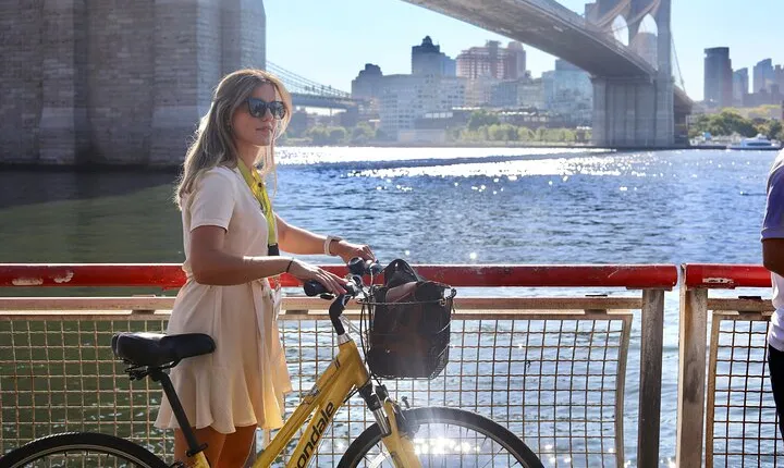 Manhattan and Brooklyn Bridge Bike Rental