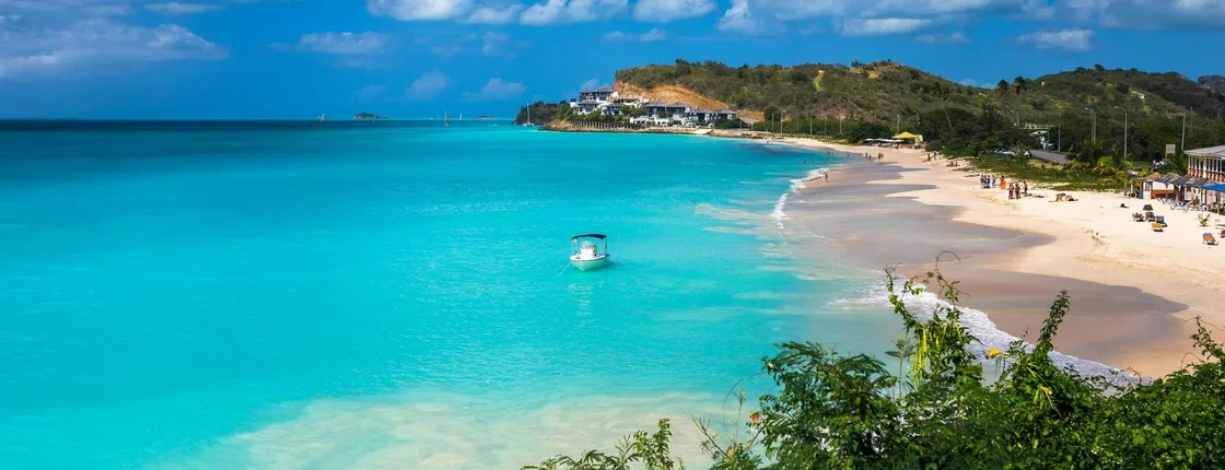 Reggae vibes on the beach with BBQ, rum punch and hammocks in Antigua