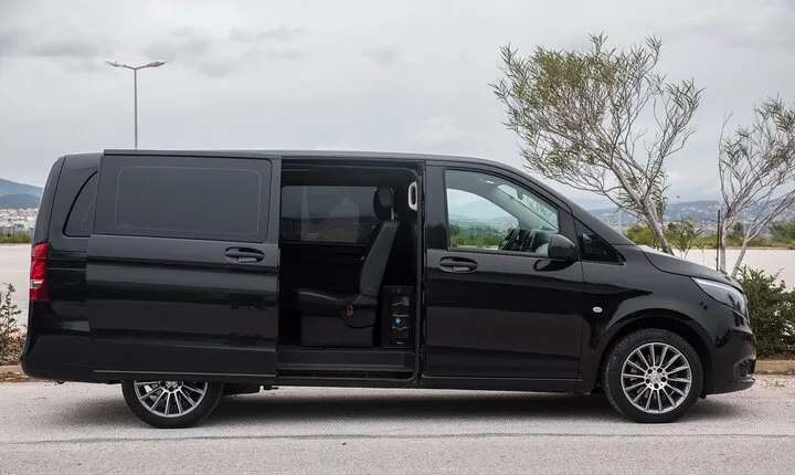 Delfi Tailormade Private Roundtrip