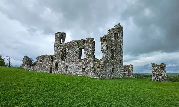 Full Day Private Tour to Newgrange and The Boyne Valley