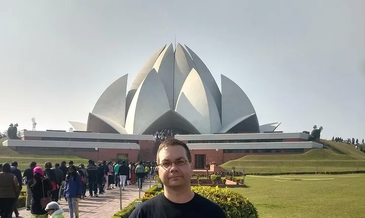 Private Full Day Temple tour In Delhi With Guide