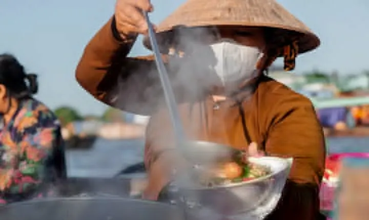 Cai Rang Floating Market Tour -Amazing Can Tho