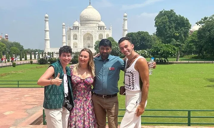 Private Taj Mahal Sunrise Tour from Delhi