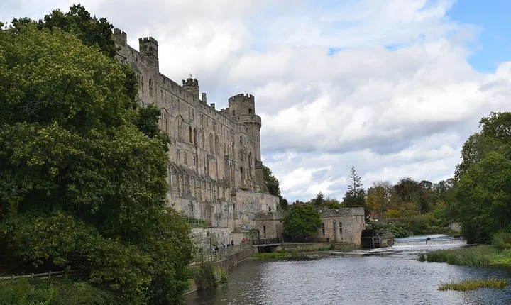 Oxford, Shakespeare Country & Warwick castle private Tour