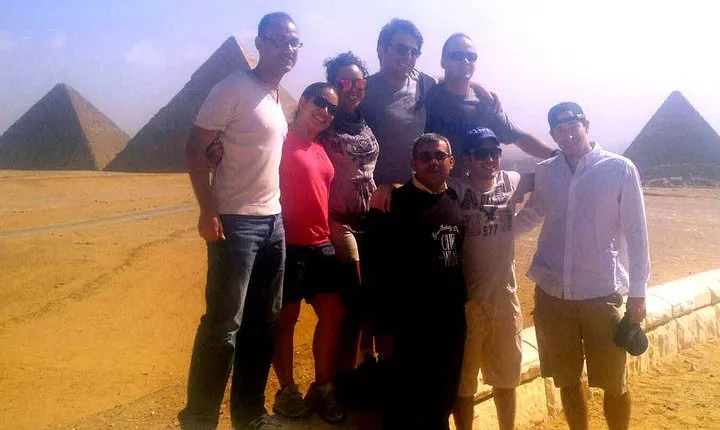 Private Tour to Giza Pyramids, Sphinx, Saqqara Pyramids & Memphis