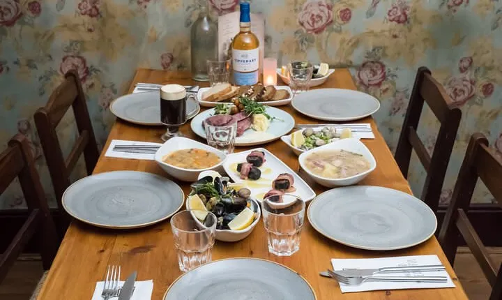Taste traditional Irish food in the heart of Dublin
