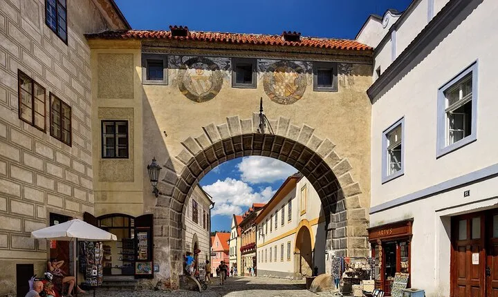 Private Transfer from Prague to Cesky Krumlov