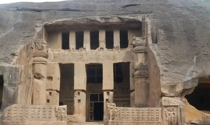Delightful Elephanta Caves Excursion Mumbai (Guided Half Day Sightseeing Tour)
