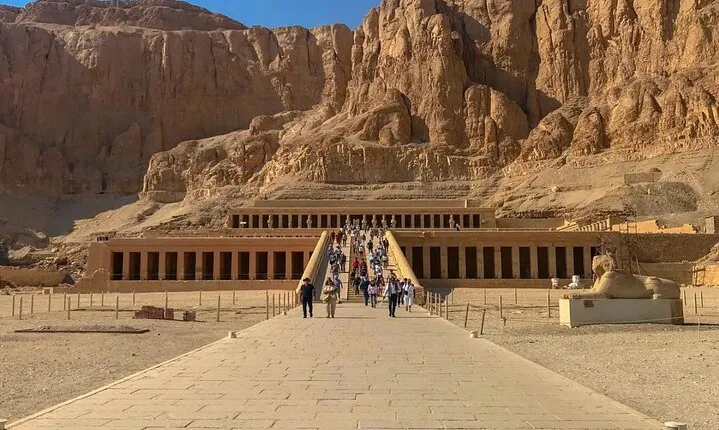 Unforgettable Luxor day tour full day the West Bank and East Bank
